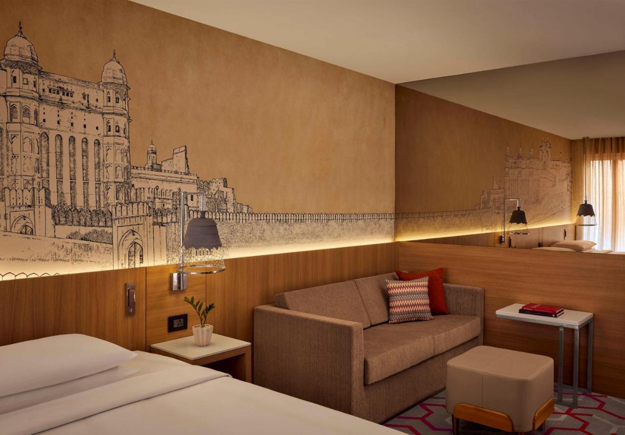 Hyatt Place Jaipur Malviya Nagar Bagian luar foto A room at the hotel